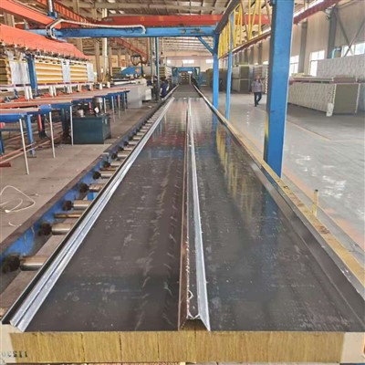 PU Sealing Roc Kwool Metal Roof Sandwich Panels